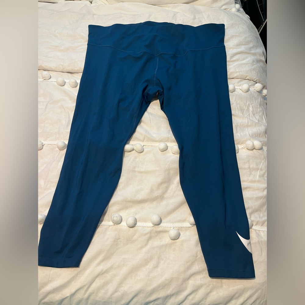 Nike teal green leggings